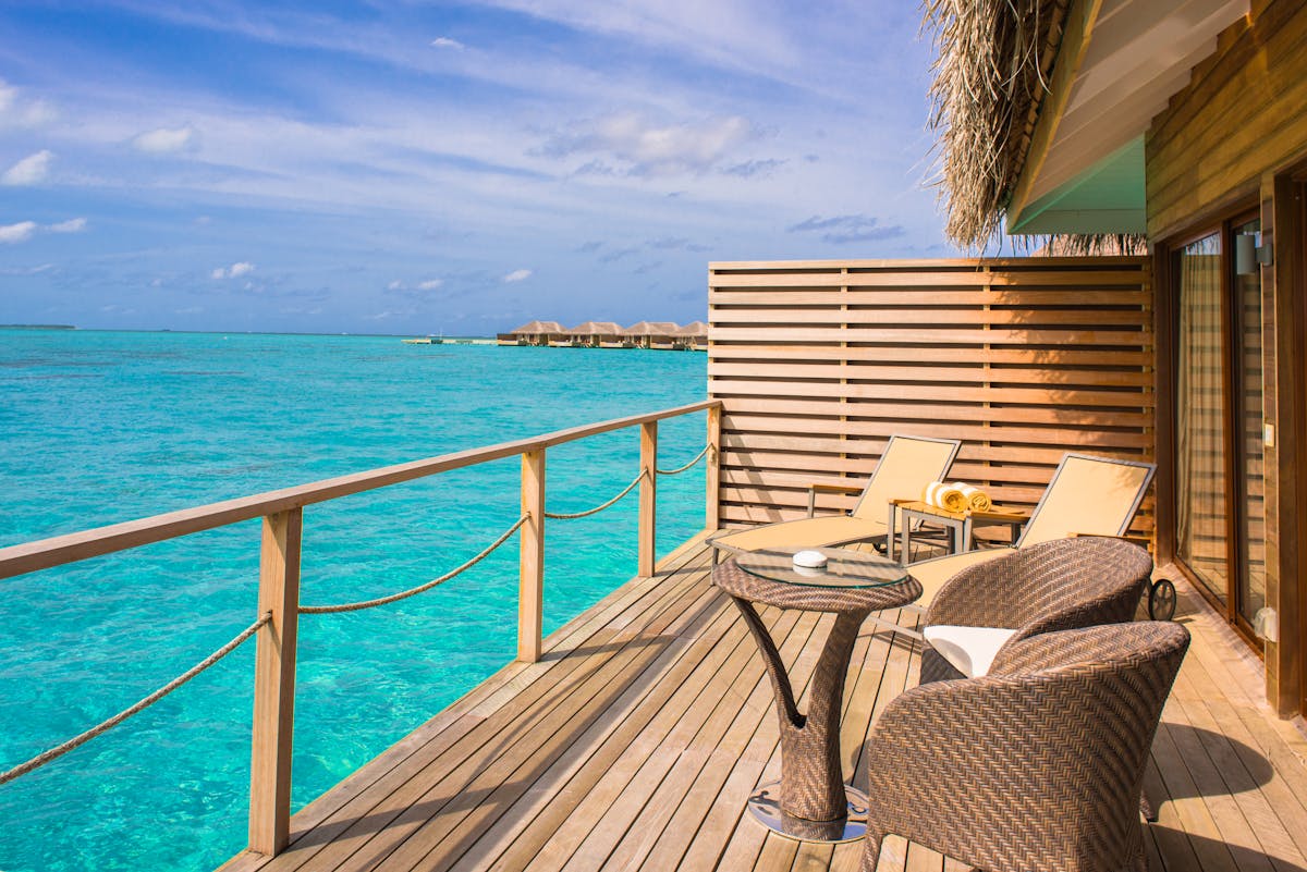 Flights under $100 — Best for short trips & weekend getaways